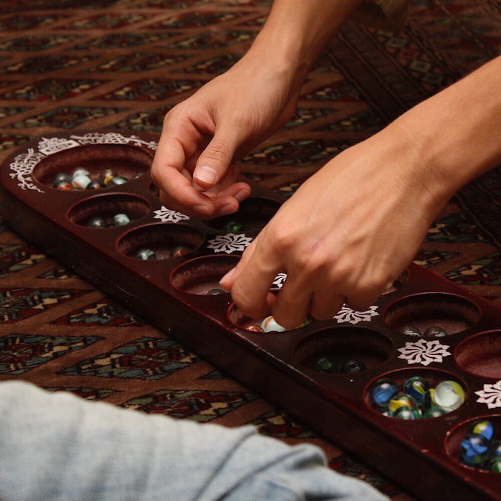 Iskandar Puteri Throwback To Last Year S Weekend Vibes At Puteri Harbour Visitors Got The Chance To Try Their Hand In Congkak Congkak Is A Mancala Game Board Game Of