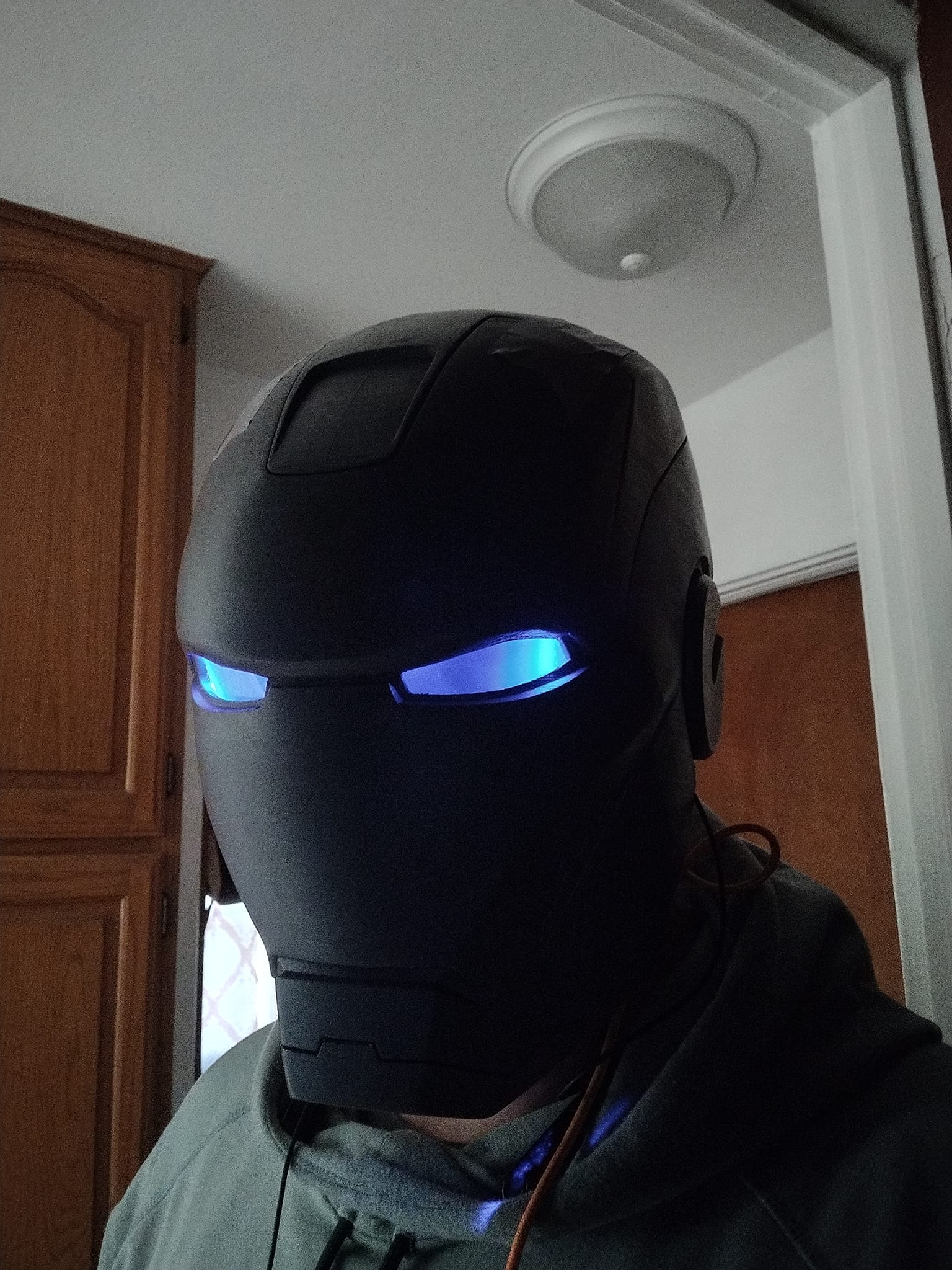 black iron man helmet Glossy MK5 (With Jarvis matte effect of movie prototypes 2 Black iron man mask wallpaper