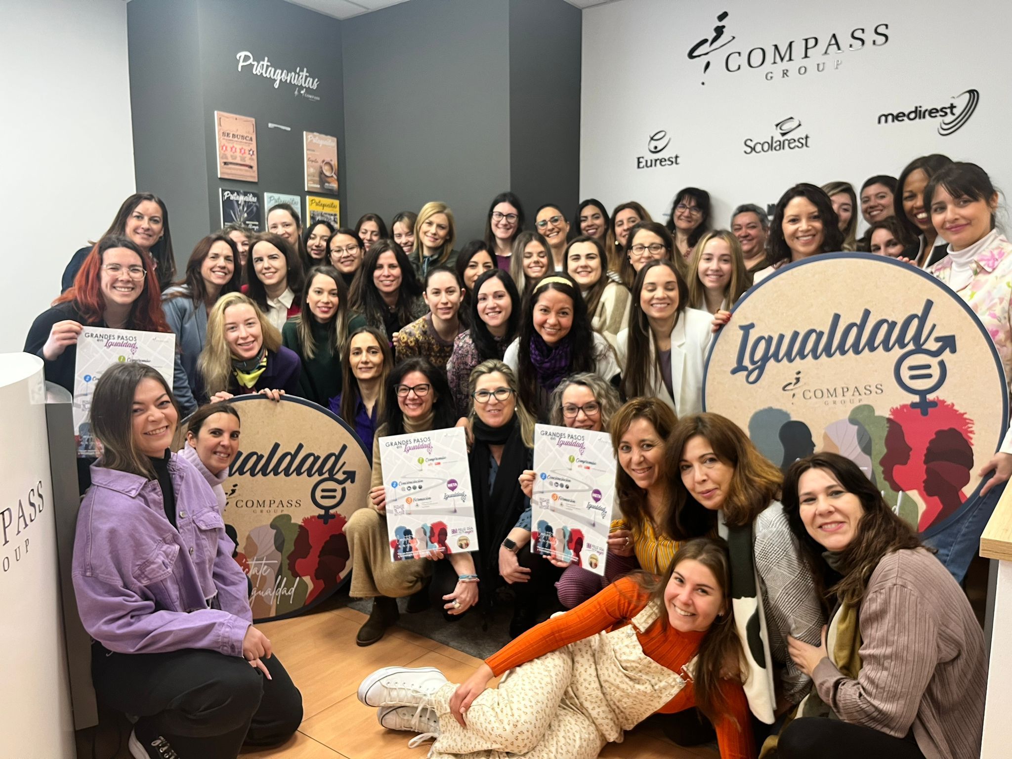El 8 de marzo se conmemora el Día... - Compass Group España | Facebook