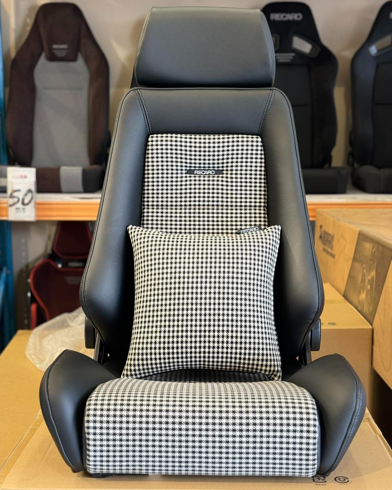 OWN SOMETHING SPECIAL LIMITED EDITION: Recaro Japan Classic LX in 
