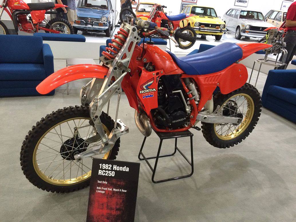 1982 Honda RC250 +... - Junwei 251 吃土俱樂部 | Facebook