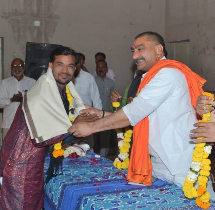 Singer jitu Rathod lokgayak