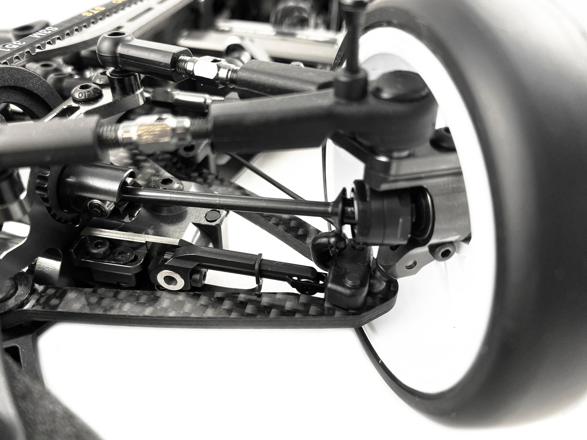🔥 1.5mm ALU CHASSIS🔥 New from WeiRC are two different 1.5mm