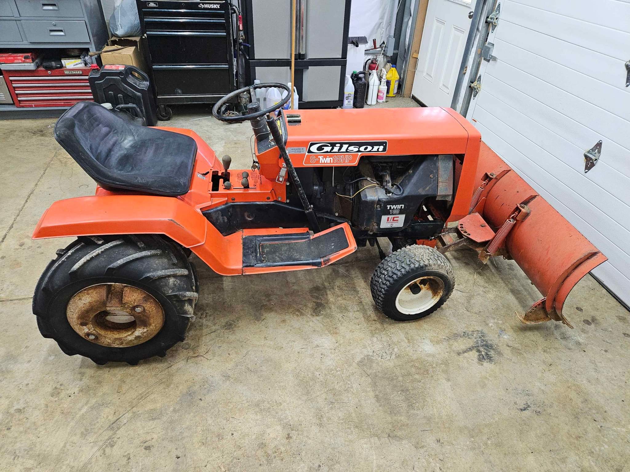 Gilson garden tractor - Lawn Mowers - Level Green, Pennsylvania ...