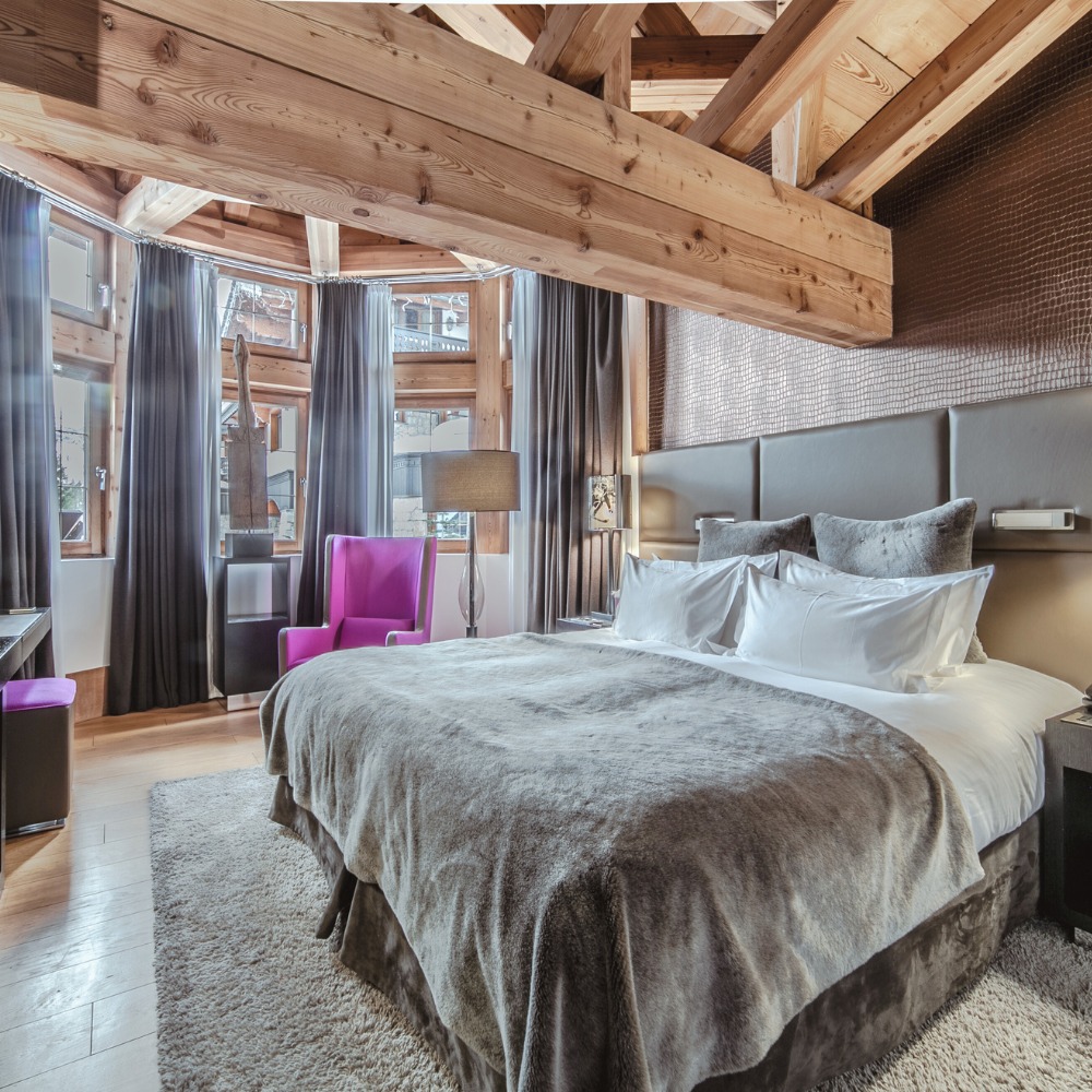 A room tour in …. the 3... - Hôtel Le Strato Courchevel 1850 | Facebook