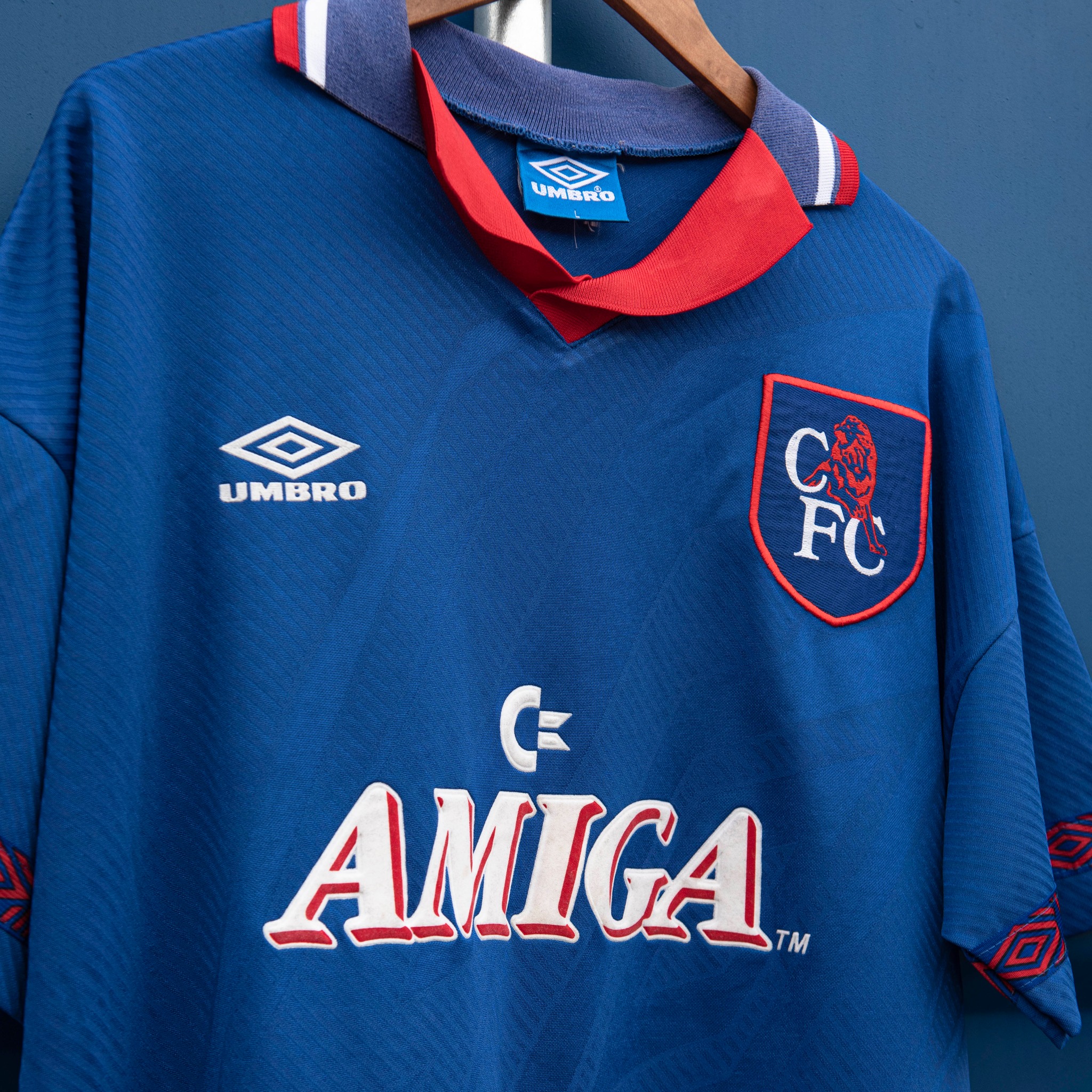 Chelsea FC 復刻ユニフォーム AMIGA Chelsea 1993 Home by Umbro 🔵 The Amiga sponsor 😍
