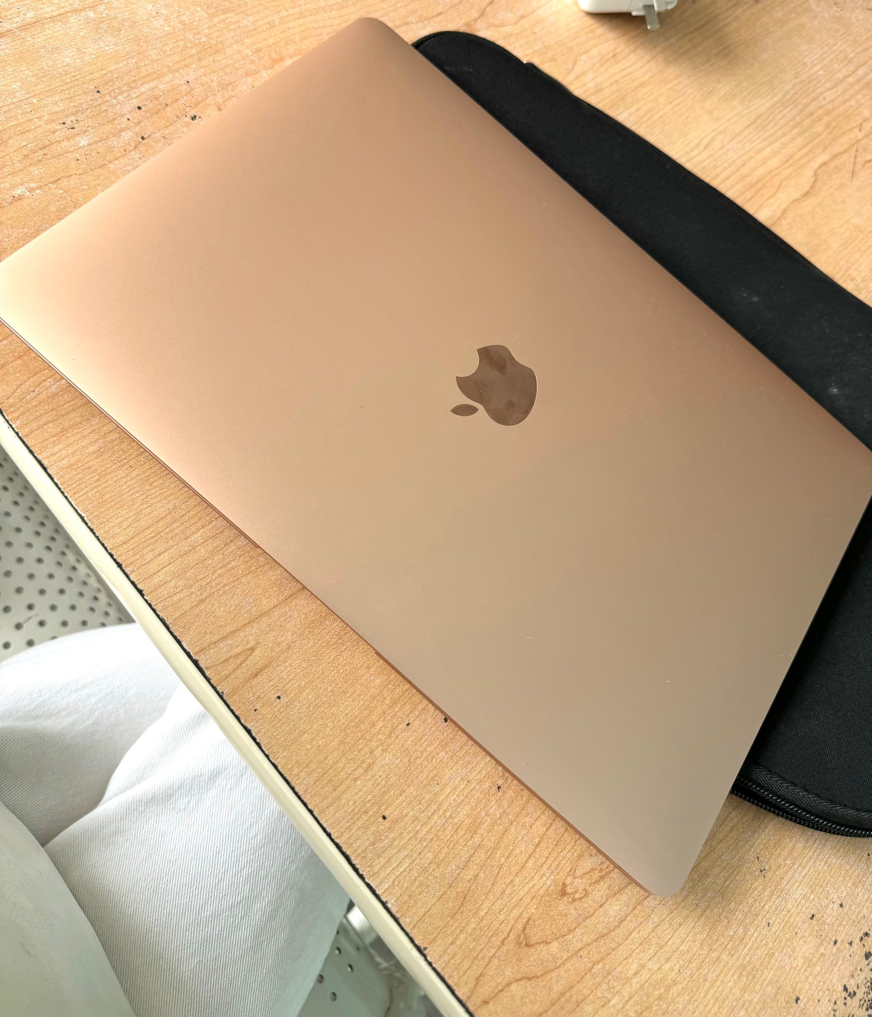 MacBook Air M1 2020 for sale in Manila
