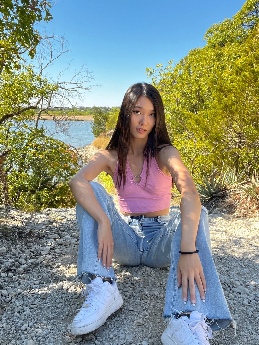 Lucy Mochi Be honest… me or the view? 😏 Facebook
