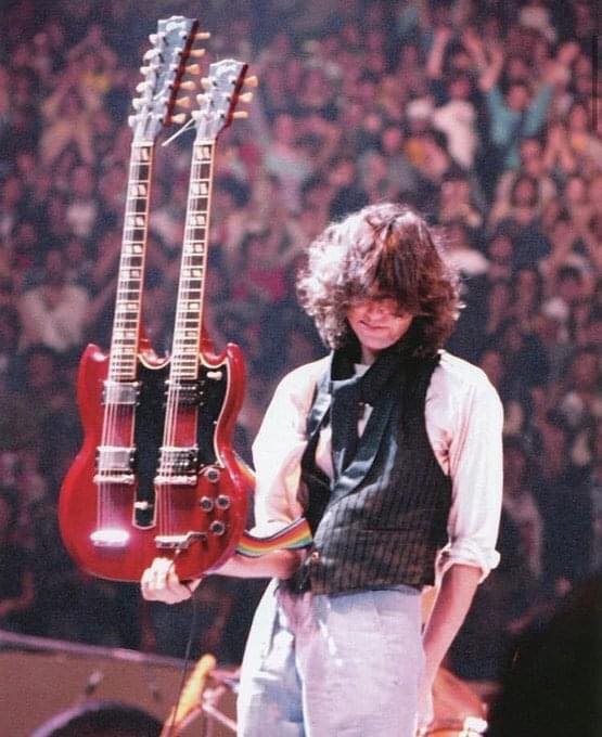 Tony Franklin with Jimmy Page at The Firm concert in 1985