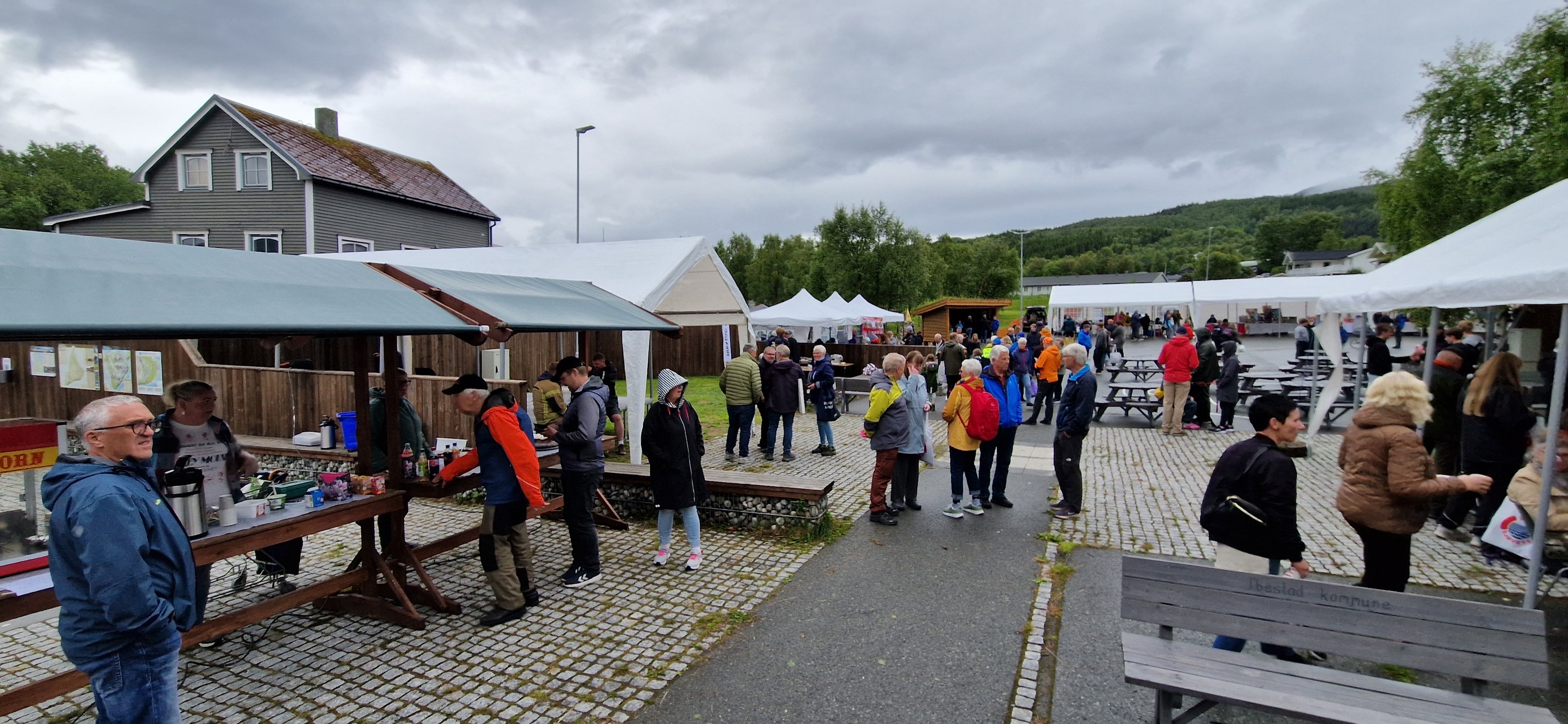 Liv og røre i Ibestad