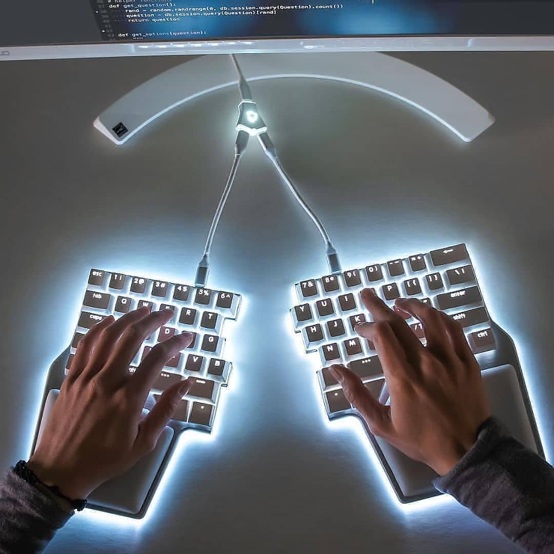 Innovative - Rate this keyboard💯🔥 Follow @innovative_coder for coding ...