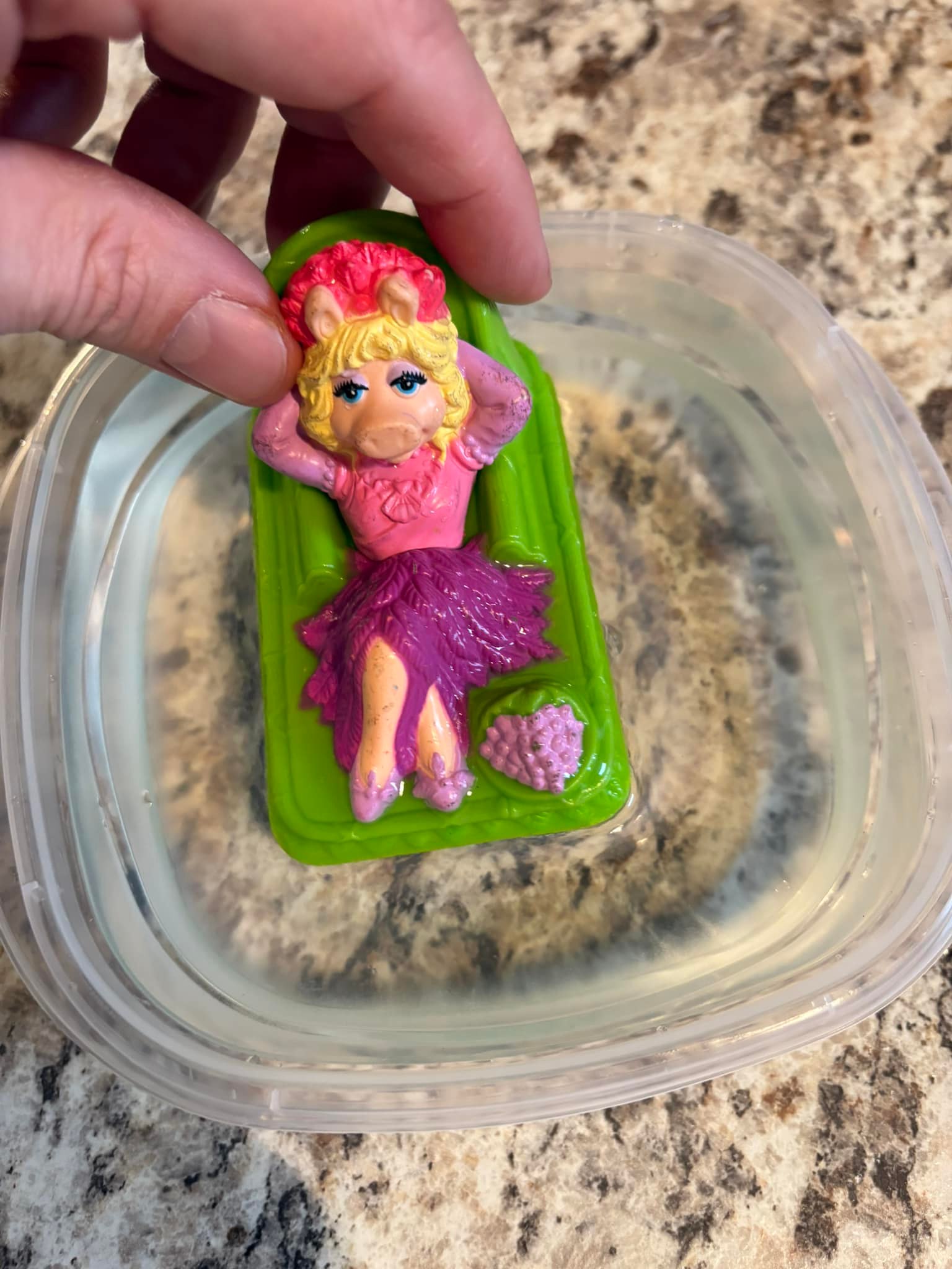 The Miss Piggy Color Changing Muppets Treasure Island McDonald's Toy!