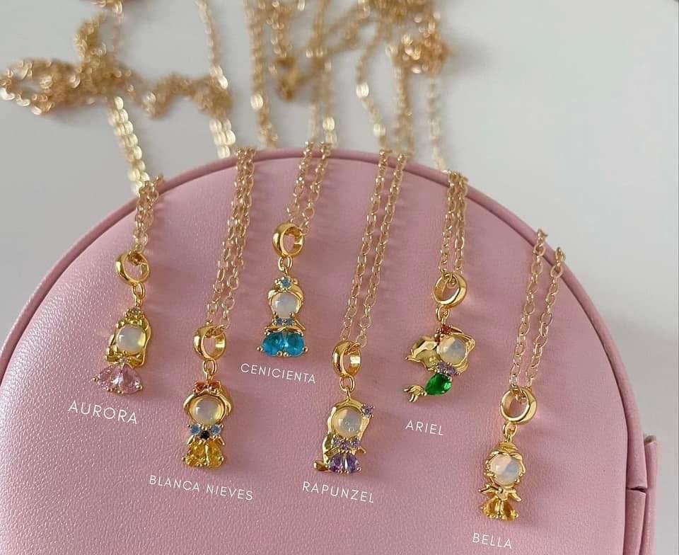 Collar princesas de Disney 👑 $59 c/u... - One Set Mexicali | Facebook