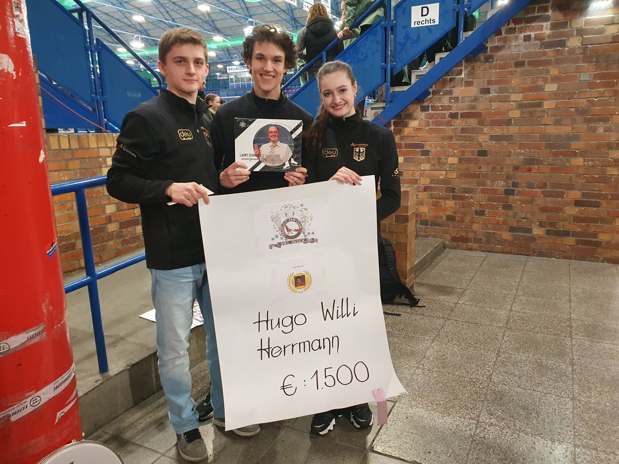 Theo Taler - Nelli und Alex mit Trainer Rostislav Sinicyn bei der ...