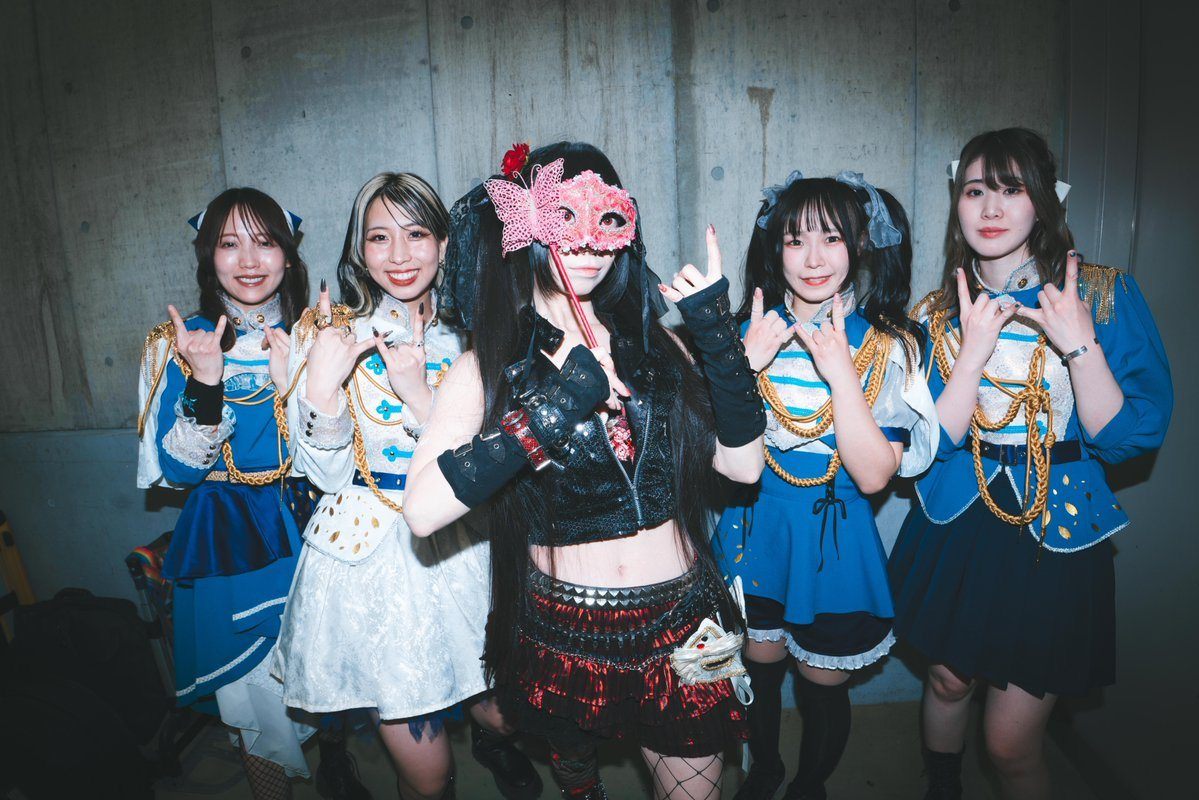 Hagane meets Ayako Tomomitsu from Gekkou-tsukikage- MV