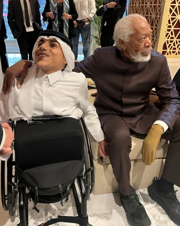 BuzzFeed - Respect for Morgan Freeman 88 years 💙🌹 | Facebook