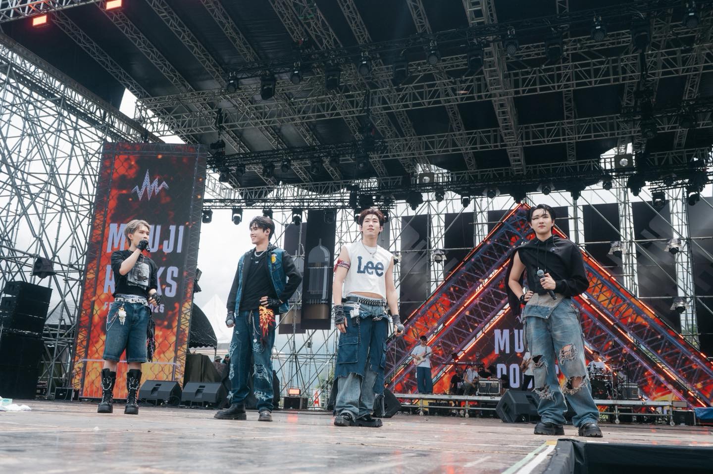MUUJI Festival - ครั้งแรกของ MJ trainee 🔥 บนเวที Muuji... | Facebook