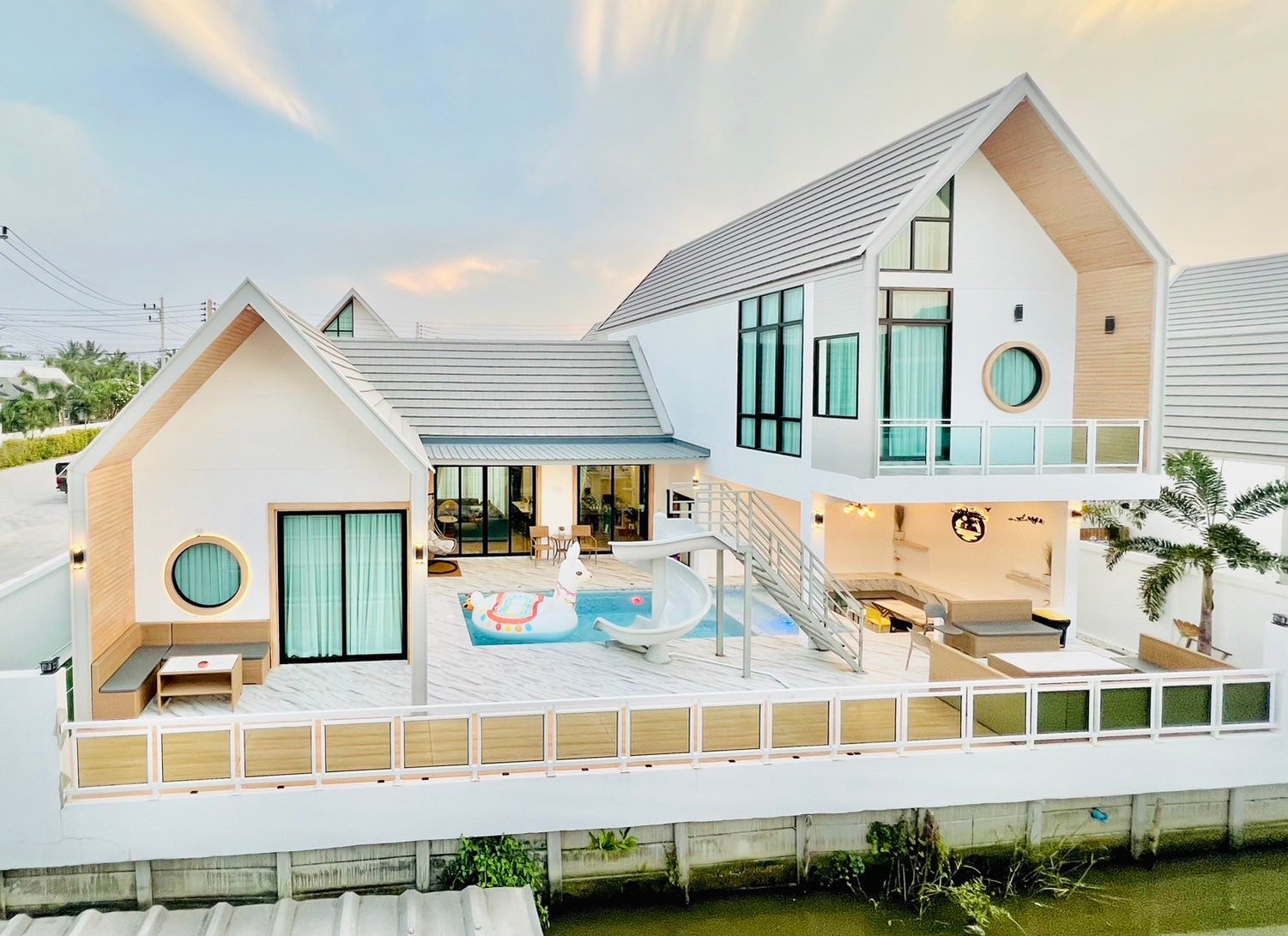 ปราบ ณภัทร Pool villa Amphawa | Amphawa