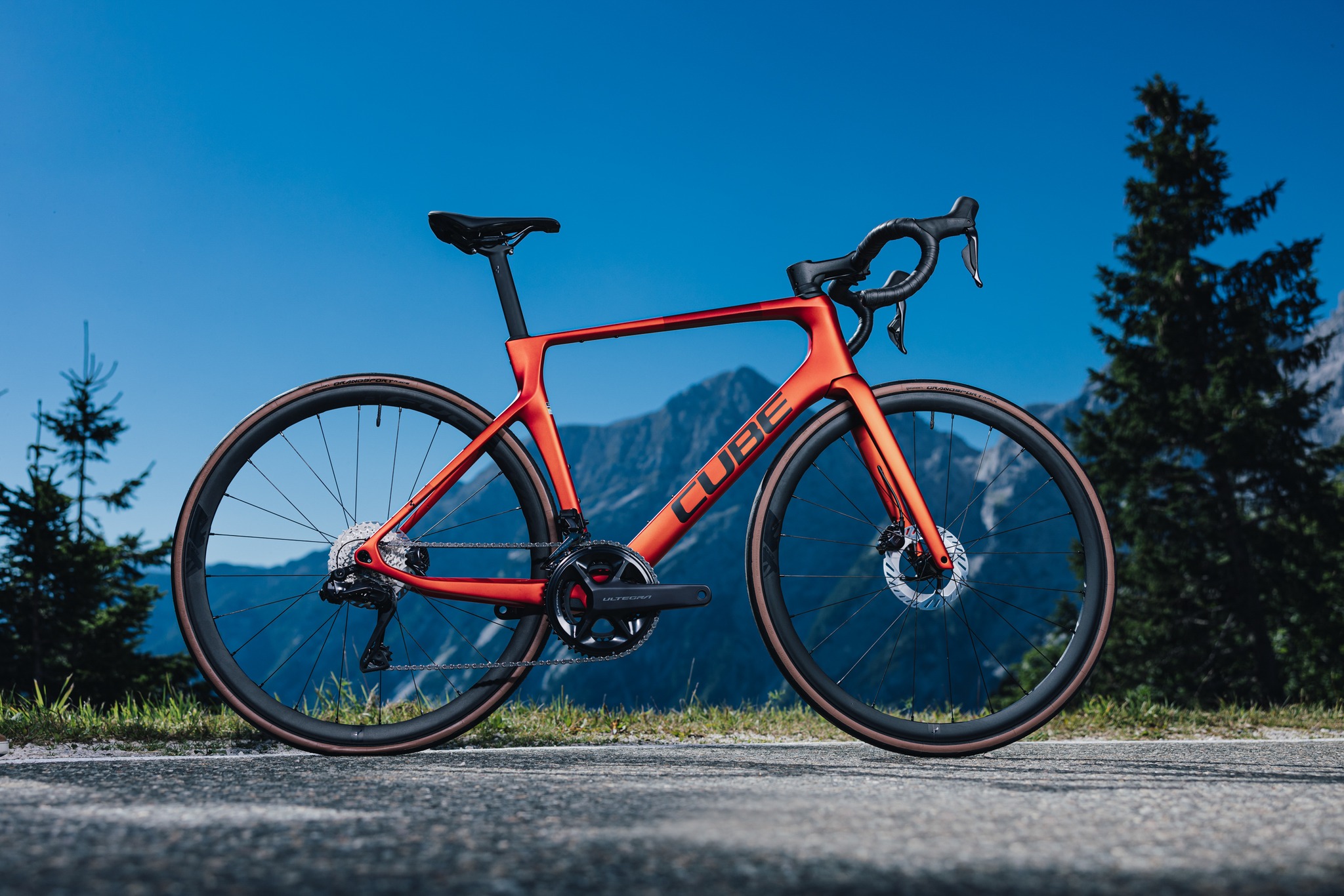 Train, race and ride on a wind-cheating carbon bike designed for 