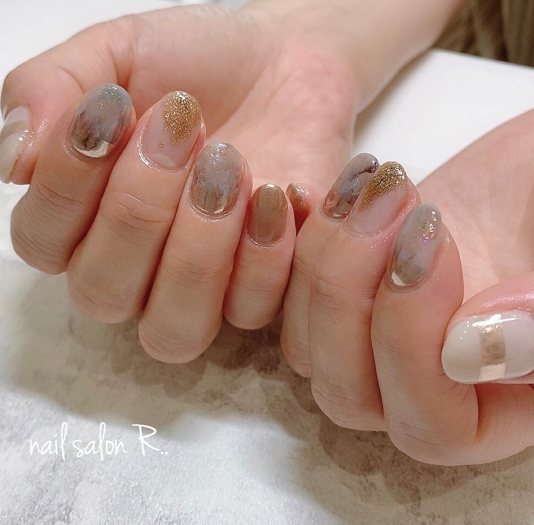 Nailsalon R 𓃺𓈒𓏸 ニュアンス𓂃 𓈒𓐍 ミラーネイル人気です ネイル ネイルサロンr 都城 宮崎 都城ネイルサロン 広原base 夏ネイル ネイルデザイン ネイルアート ハンドネイル 上品ネイル シンプルネイル Nailsalon Nailsalonr Miyakonojo Nail
