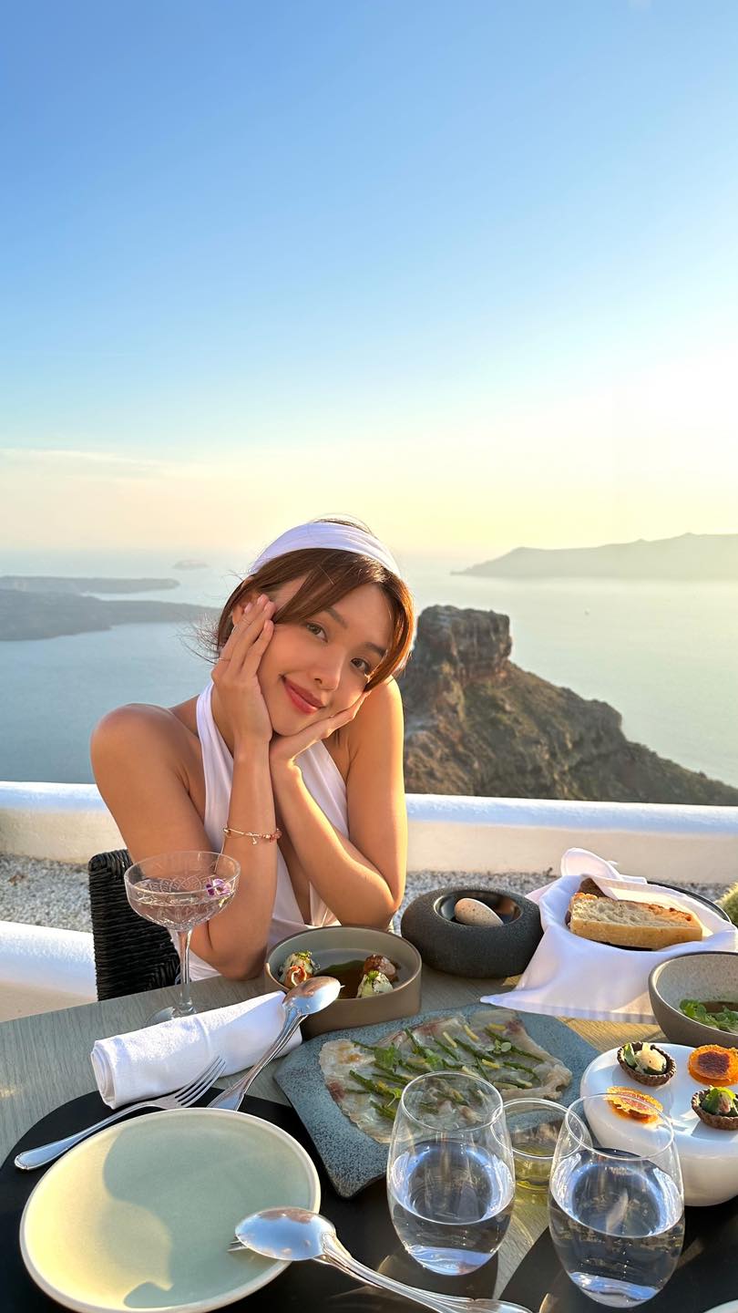 Hazelle Teo 张颖双 - 送上食物美照 我最爱的就是那道烤扇贝 简直好吃到不得了 🤤 你找得到它吗？哈哈哈哈