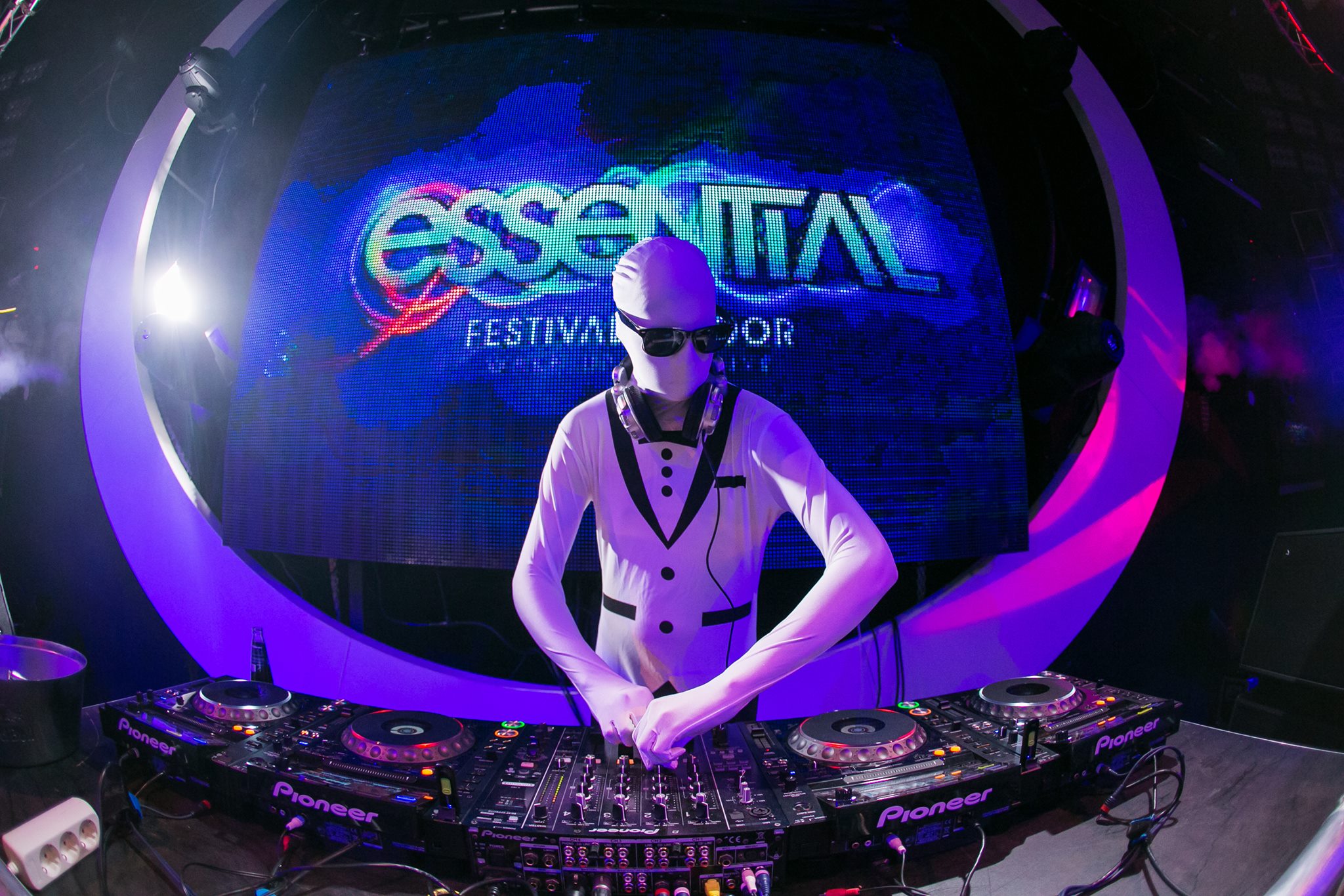 Mr Essential
