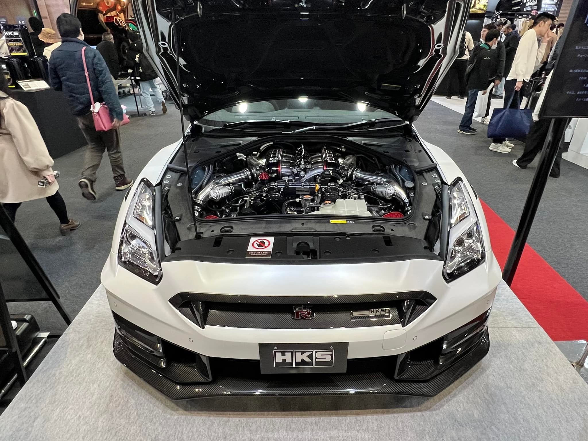 ✨ Do you want to see this car as a figure in person? ✨ ? We 