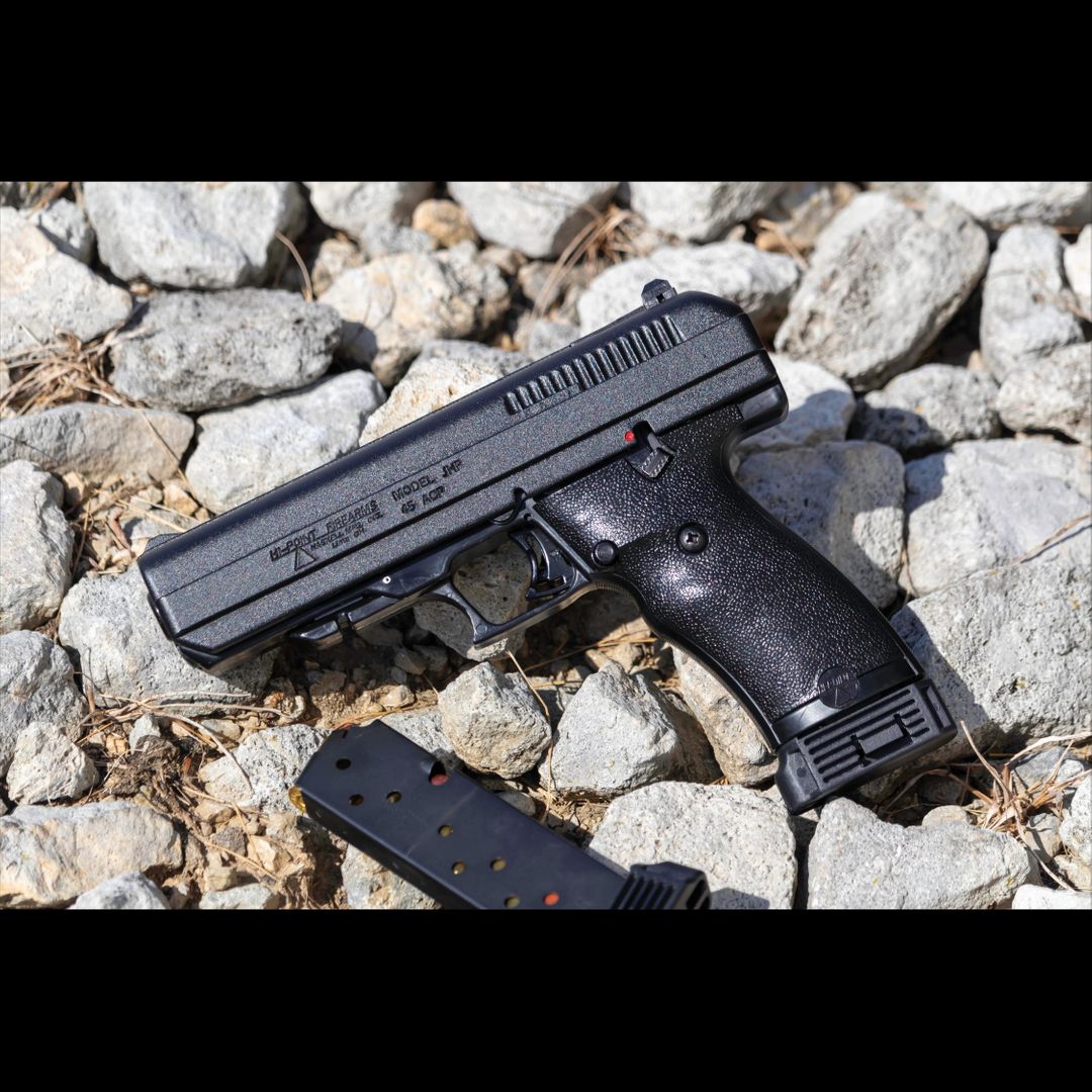 Hi-Point - MODEL JHP45 45Auto, its big, its slow but yet still iconic ...