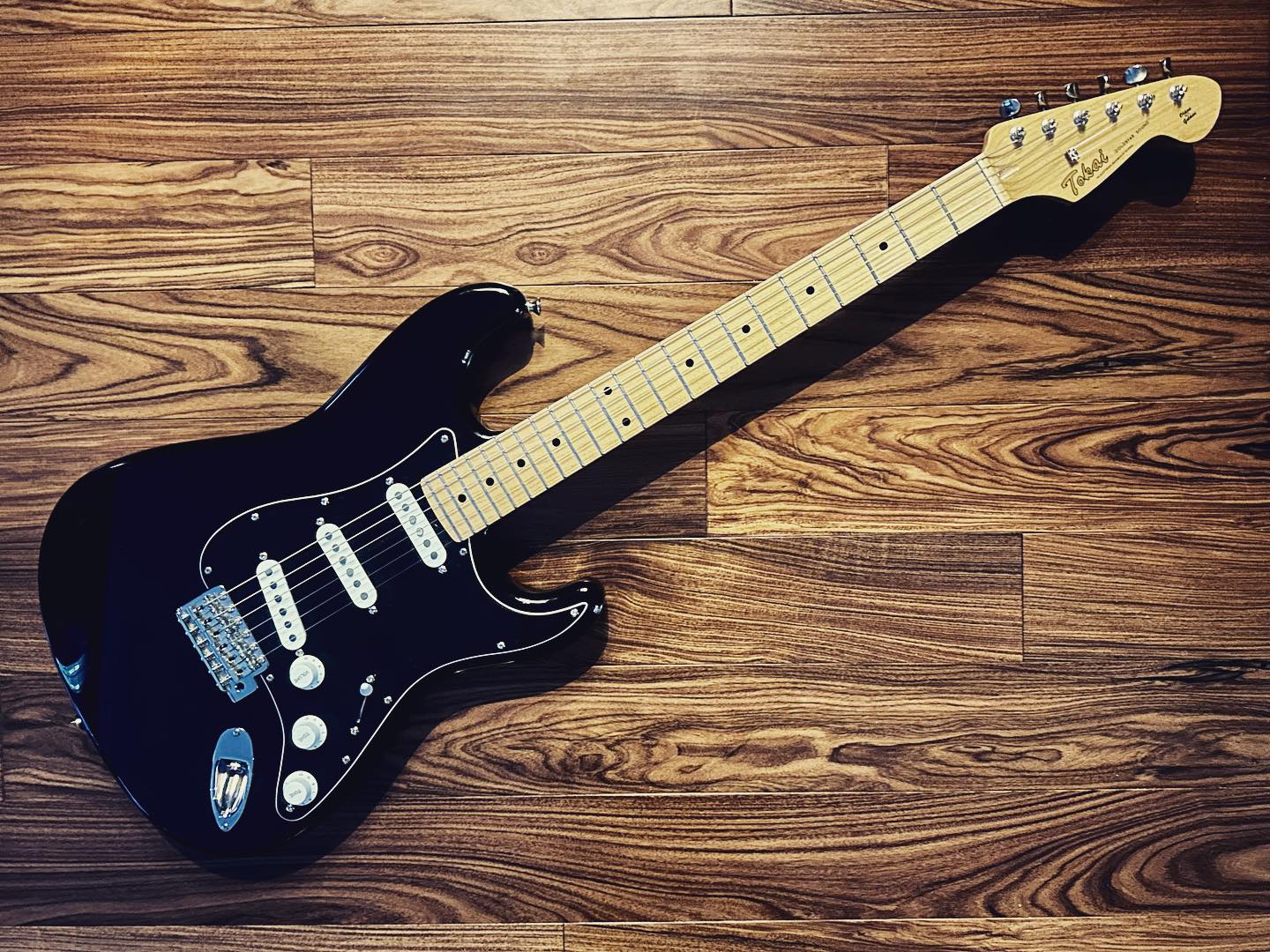 Tokai Breezysound Demo And Features The Tokai brand has returned
