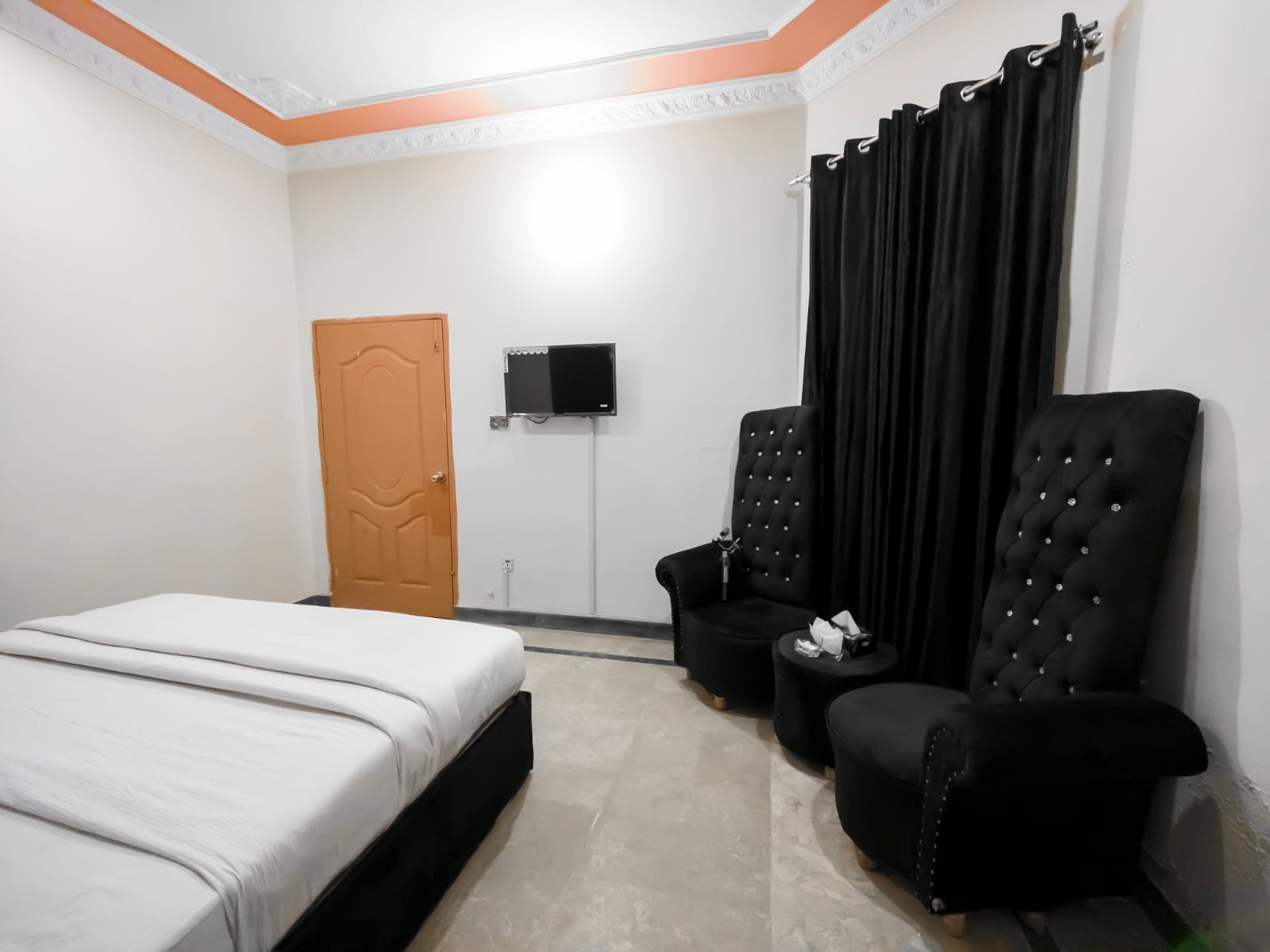 Hotel A One | Multan