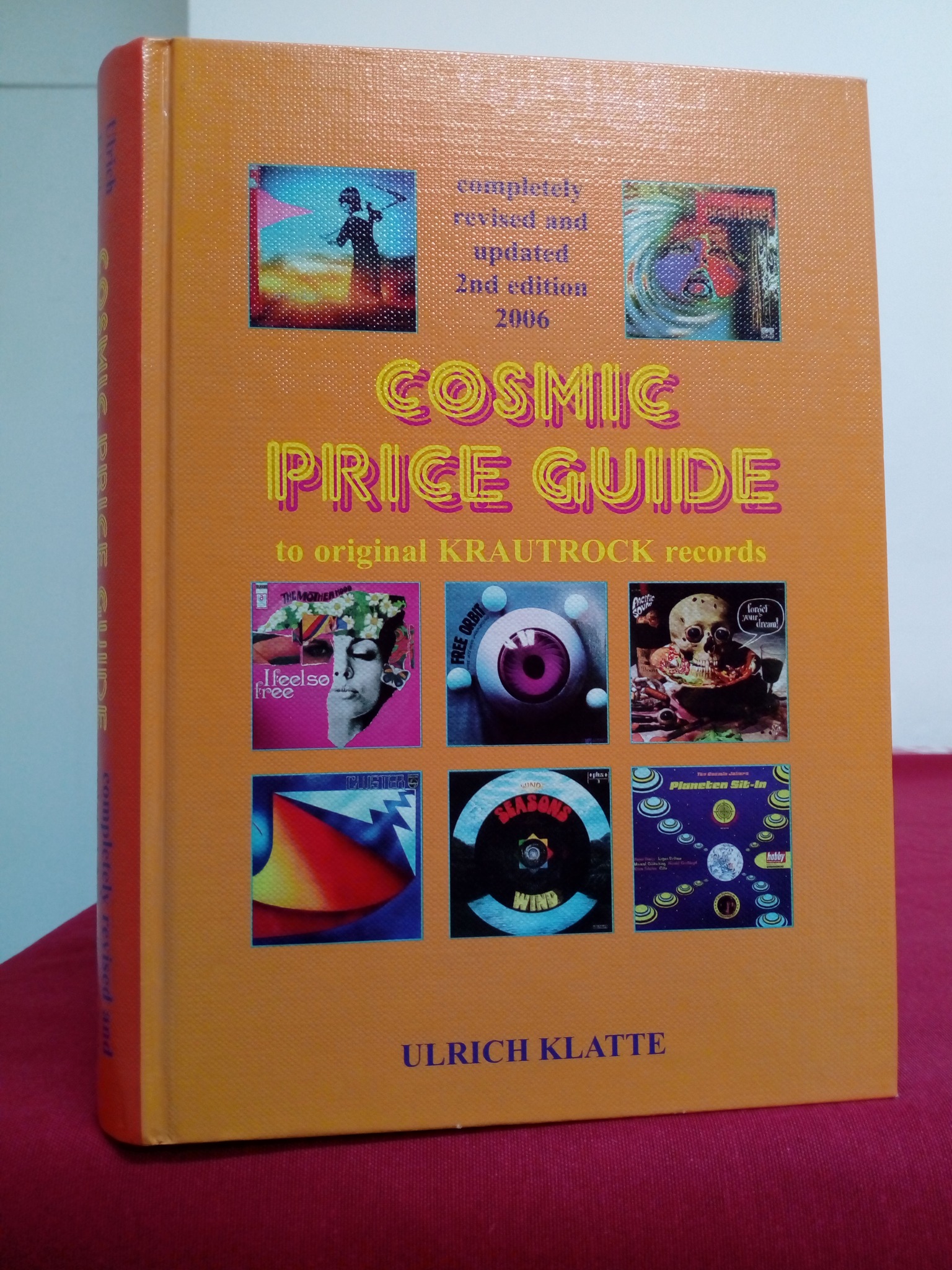 930 page hardcover book with dust jacket. Rolling Stone Album 