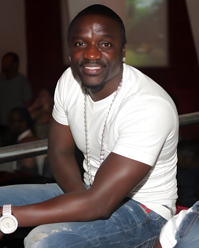 Hip - Akon 🙌👑 . . . . . #HipHop #Rap #OldSchoolHipHop #90sHipHop # ...