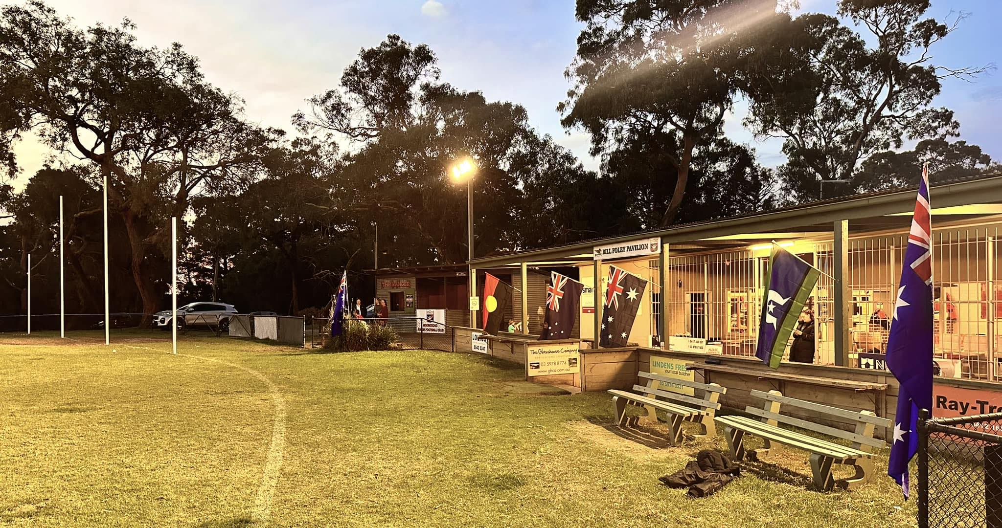 Frankston - What a great effort by our affiliated Junior Football Club ...