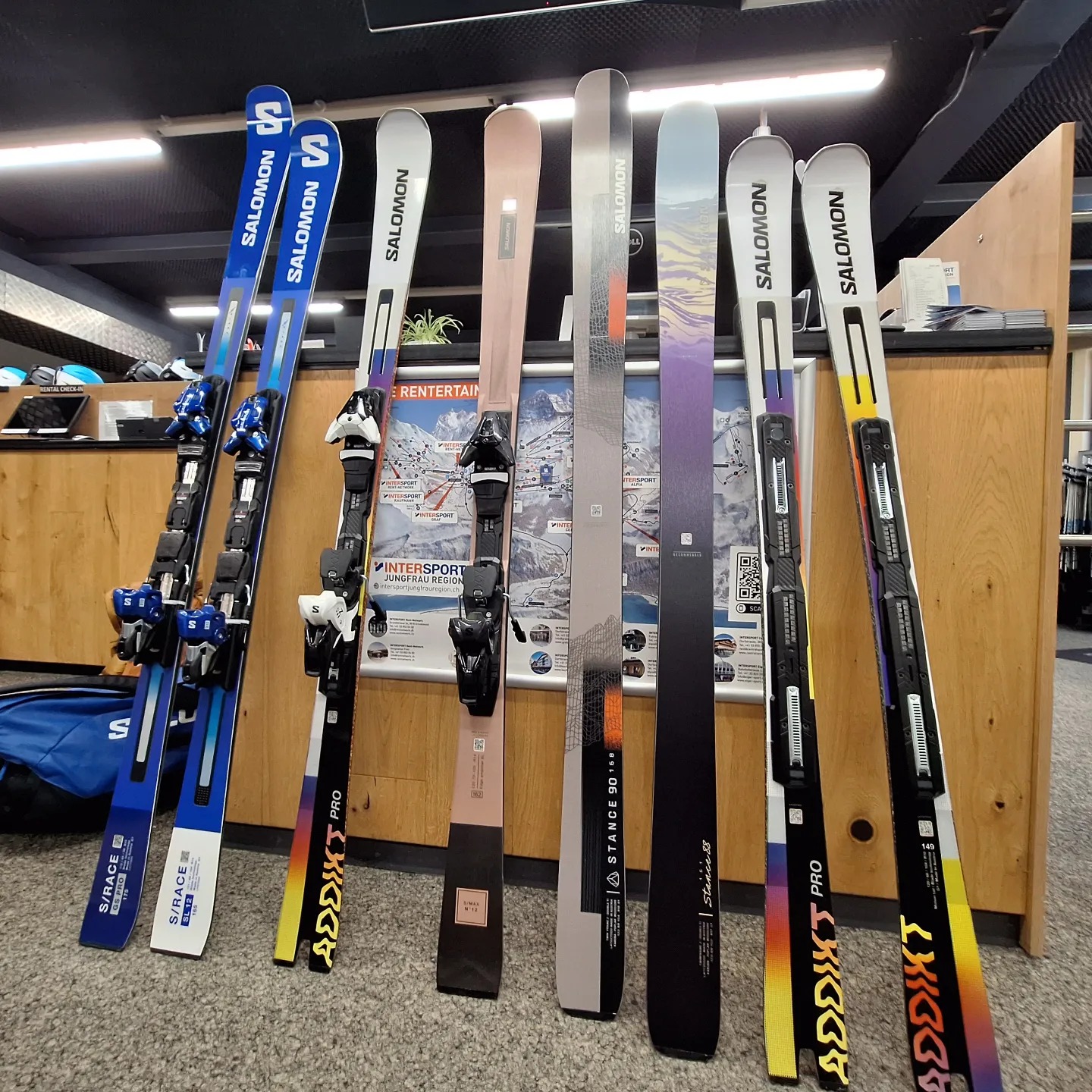 jeff sale salomon ski 2026 S/LAB Equipe GS Skis combined with basalt fibers results in a lightweight construction that excels on the uphill ON3P Jeffrey 112 Wild Tiger