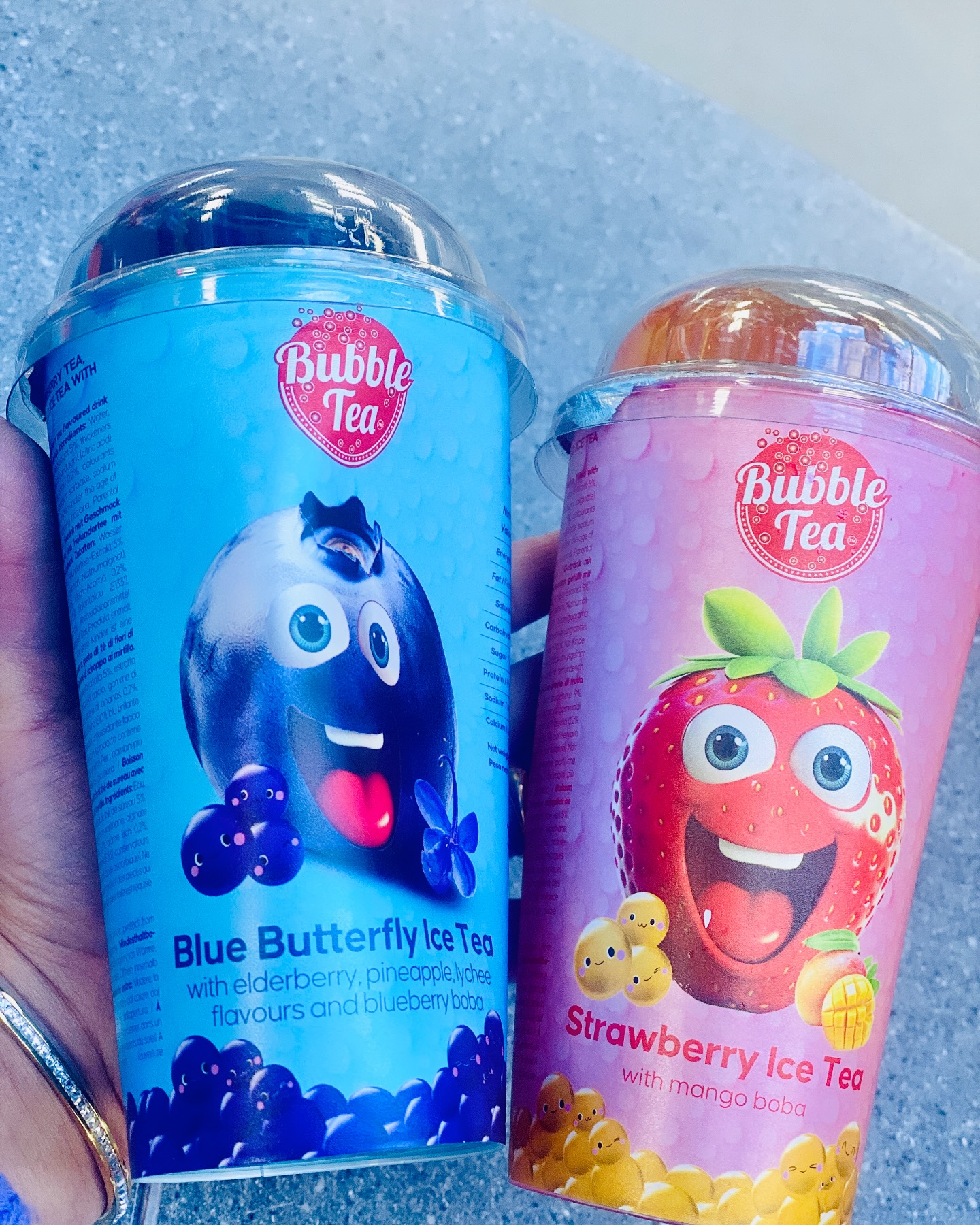 St - Feeling Fruity with Bubbles ? 🍓🫧 🫧🫐 🍓🧋Strawberry Ice Tea 🫐🧋Blue ...