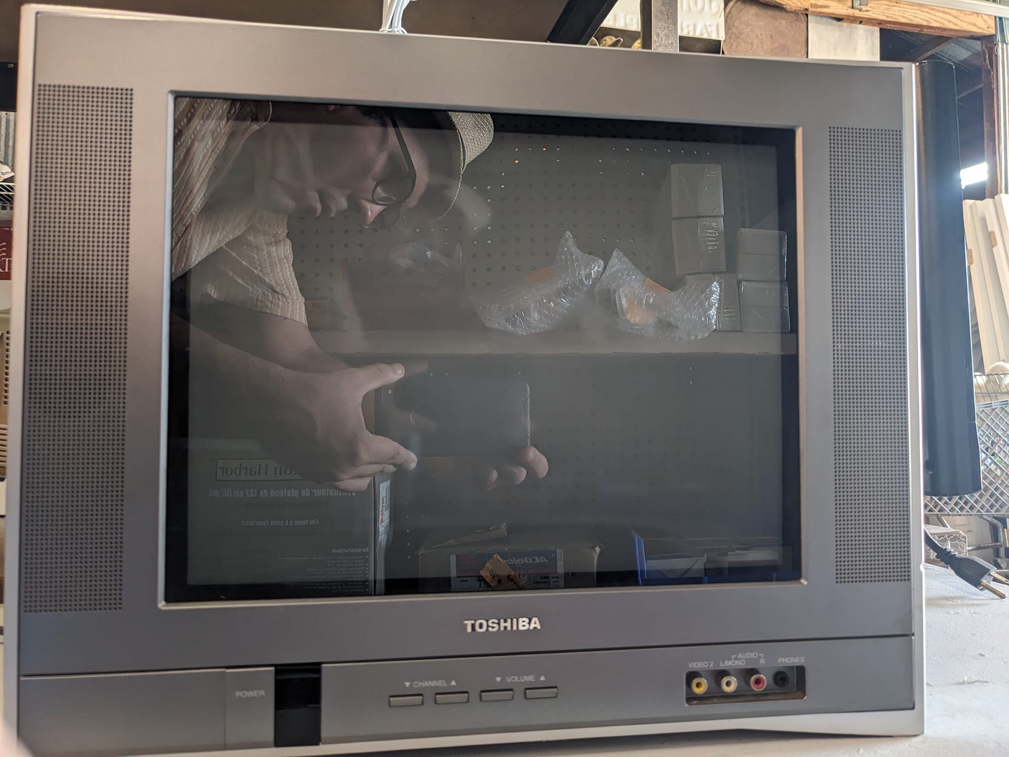 Where to find a 20 inch Toshiba CRT from 1997 in 53094 zip code?