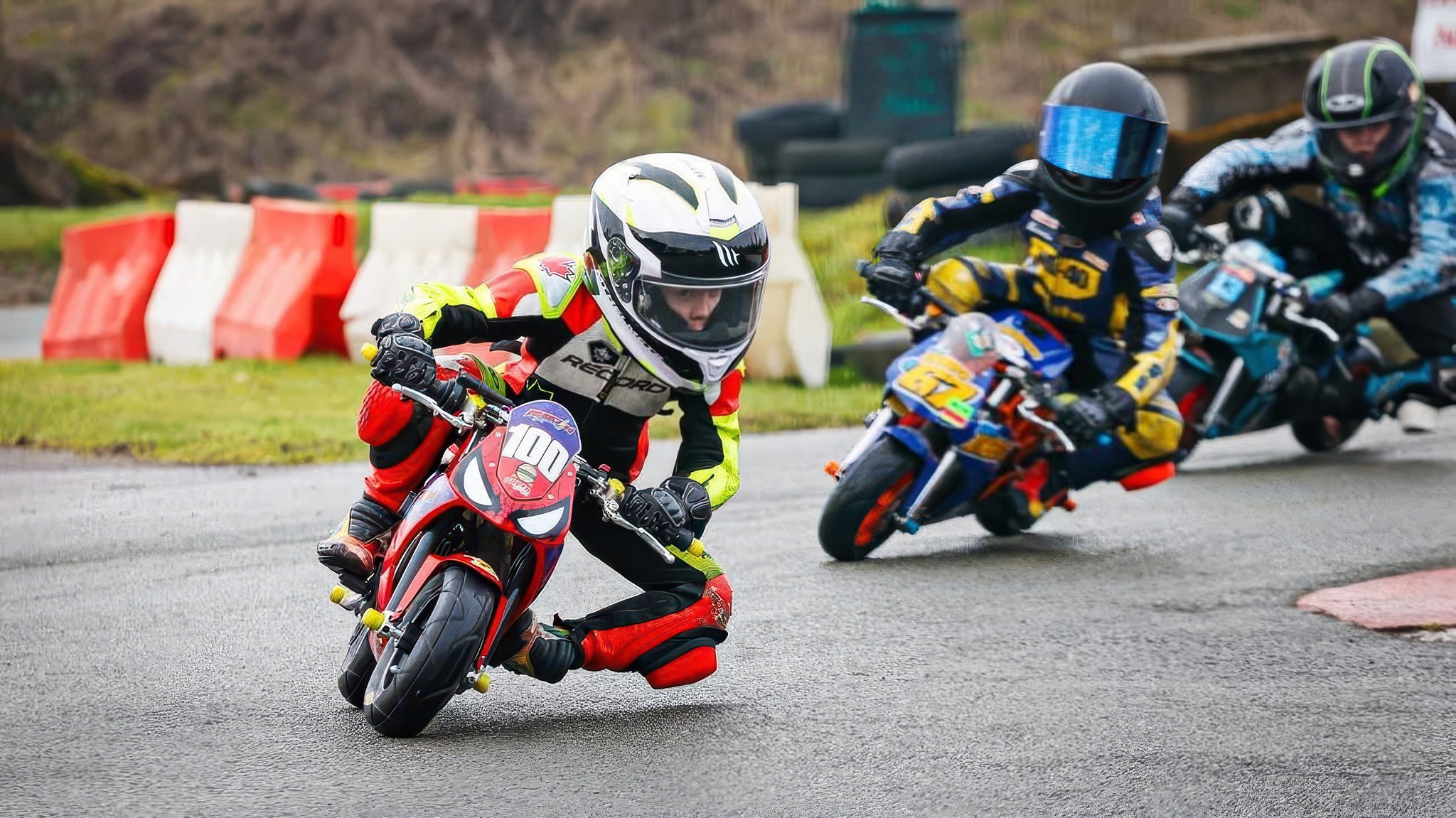 Visit - Meet 6-year-old Horsham rider Austin Beighton, who rides a mini ...
