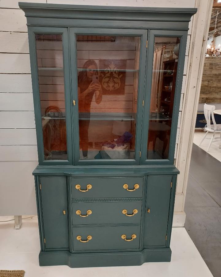 Rusty Rooster - New arrival - this wonderful China Cabinet...