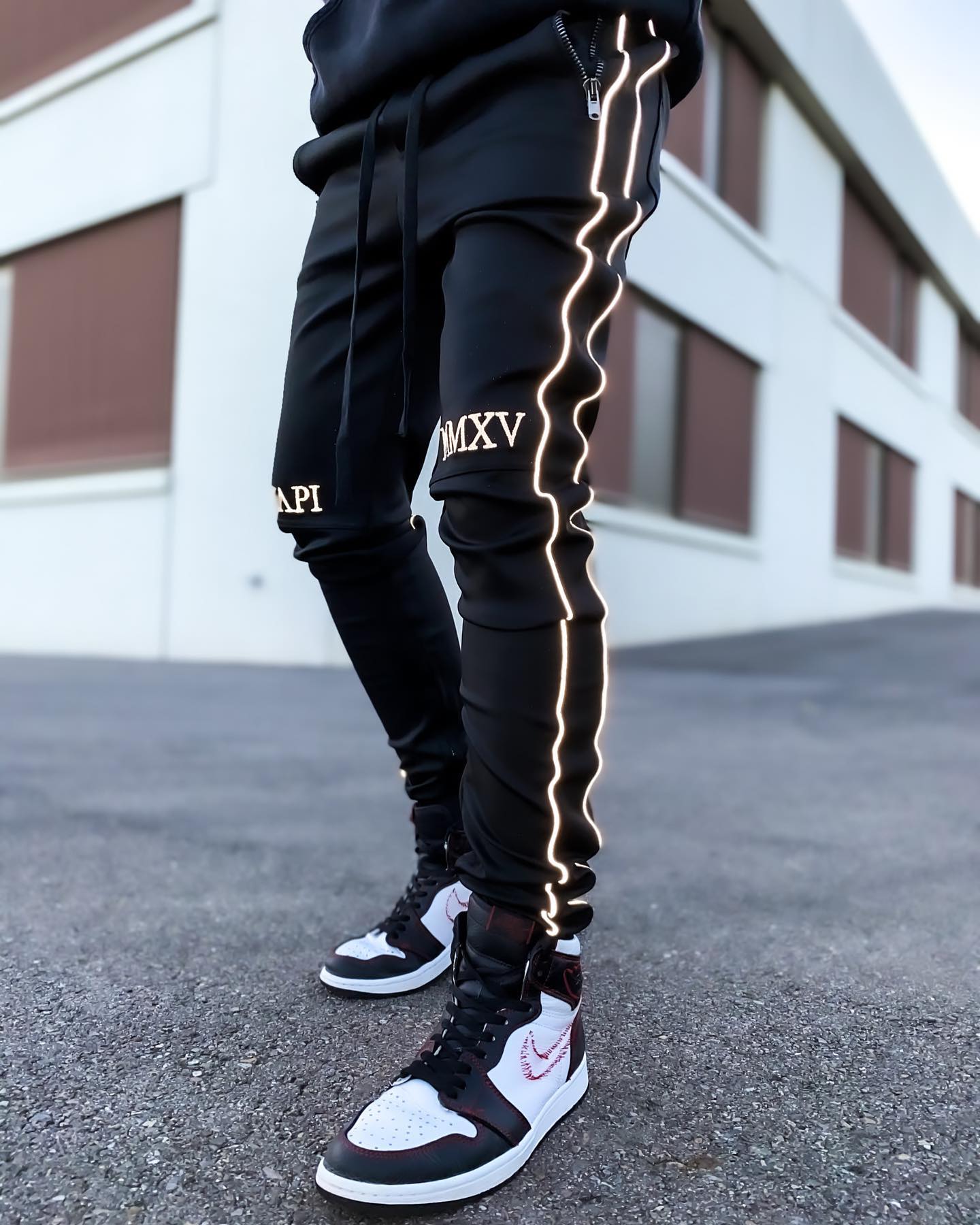 その他 GUAPI TRACK PANTS BLACK Guapi - We got that new drip!💧Obsidian black reflective track