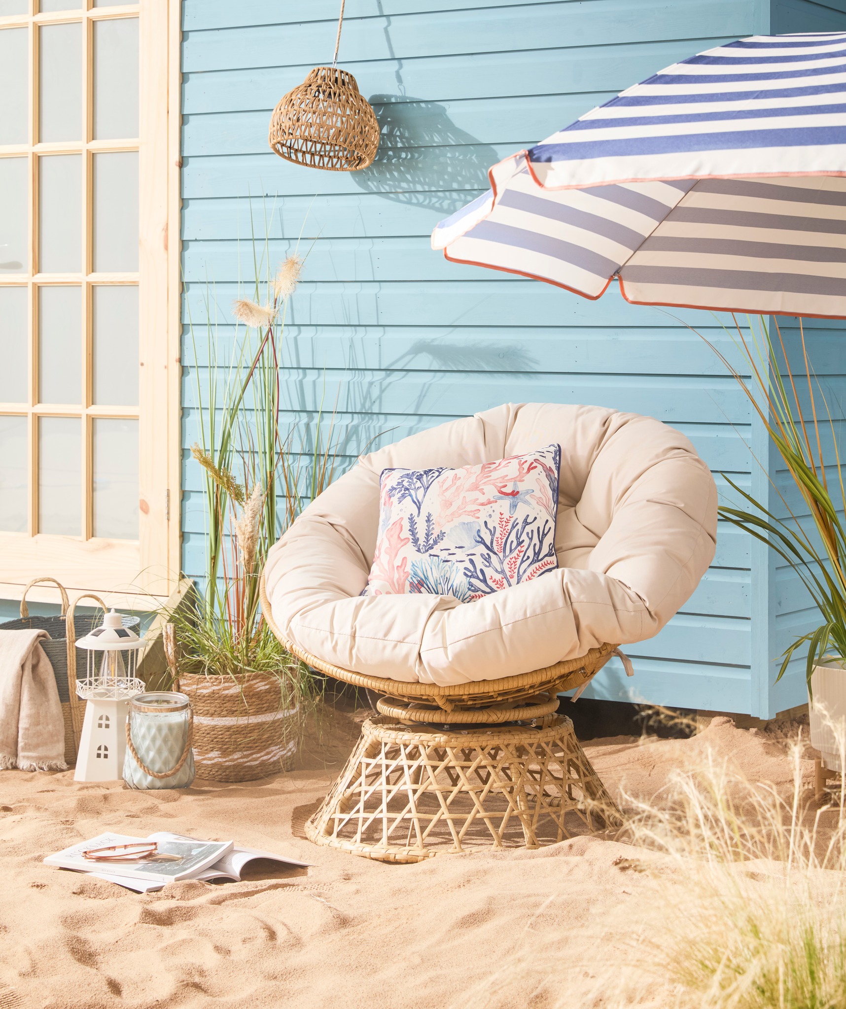 Garden Snuggle Egg Chair Outdoor Bm Stores Garden Egg Chair B And 