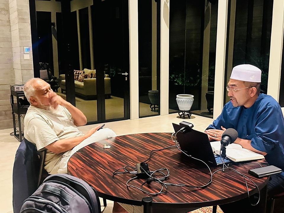 Saya dalam perjalanan ke Kuantan,... - Dr. Rozaimi Ramle | Facebook