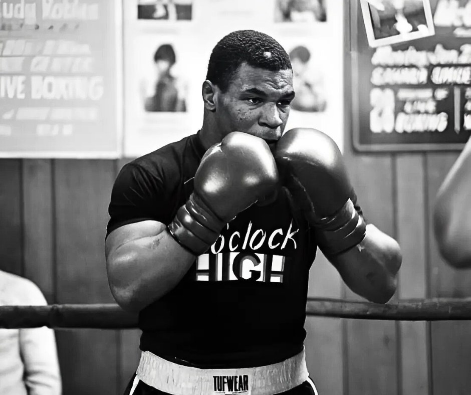 Chaitaly - Why isn't the peek-a-boo style of boxing more popular ...