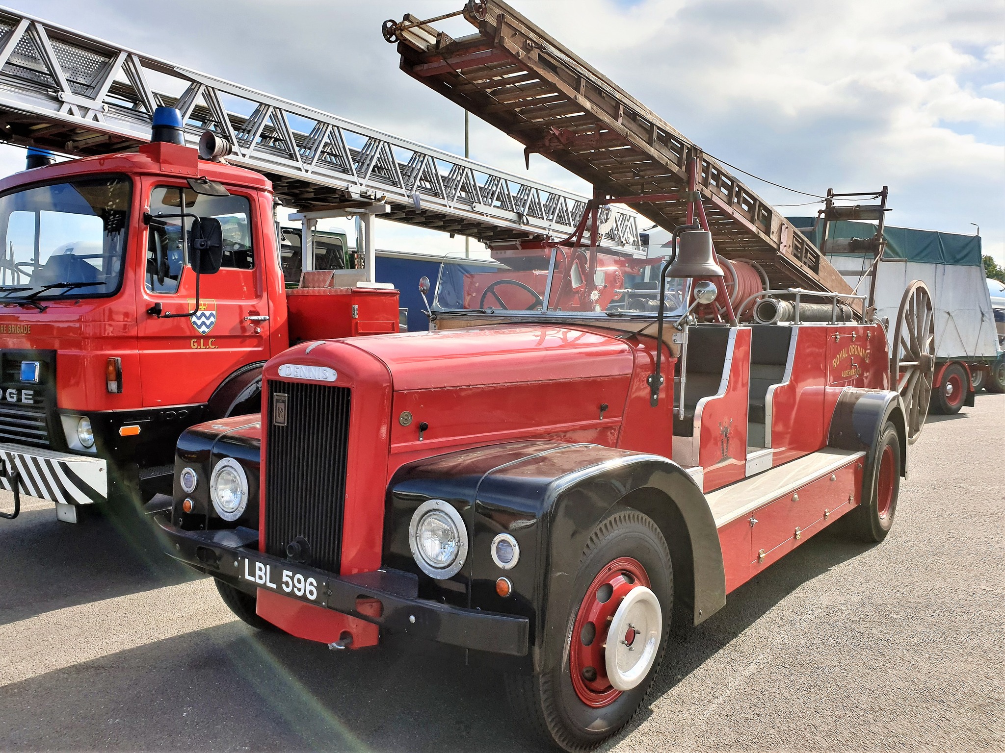 1914 Dennis Motor Fire Engine model in 1/16th scale