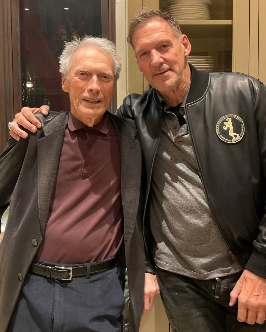 BuzzFeed - Clint Eastwood 94 years and Ralf Moeller 66 years 💙🌹 | Facebook