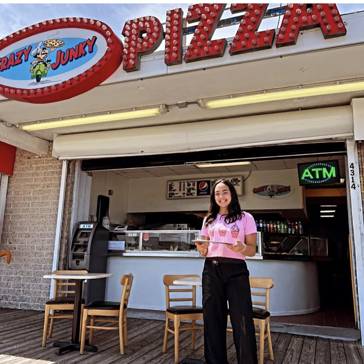 Crazy Junky Pizza and Restaurant in Wildwood