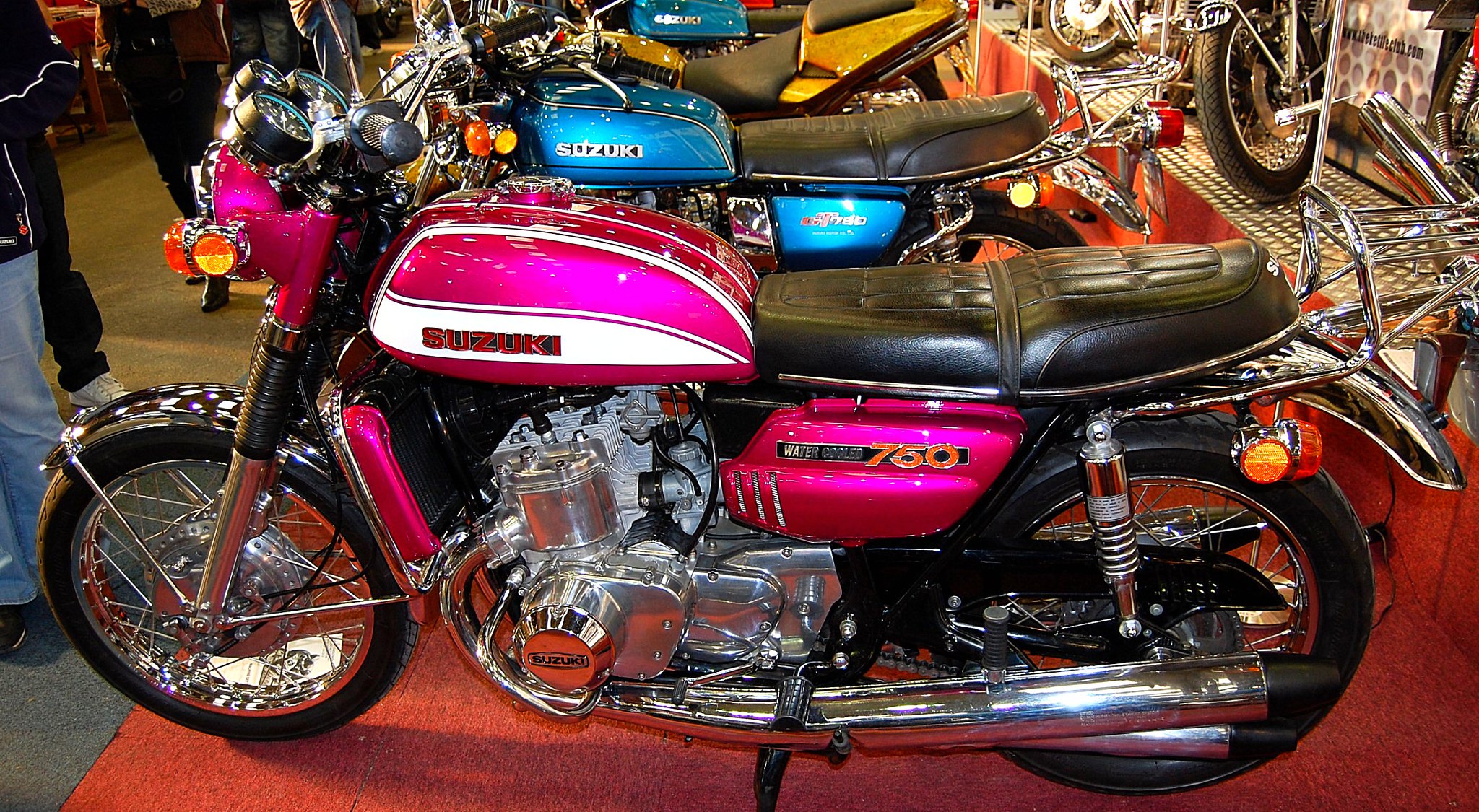 Candy Lavender Suzuki GT750 😍 📷 ronsaunders47