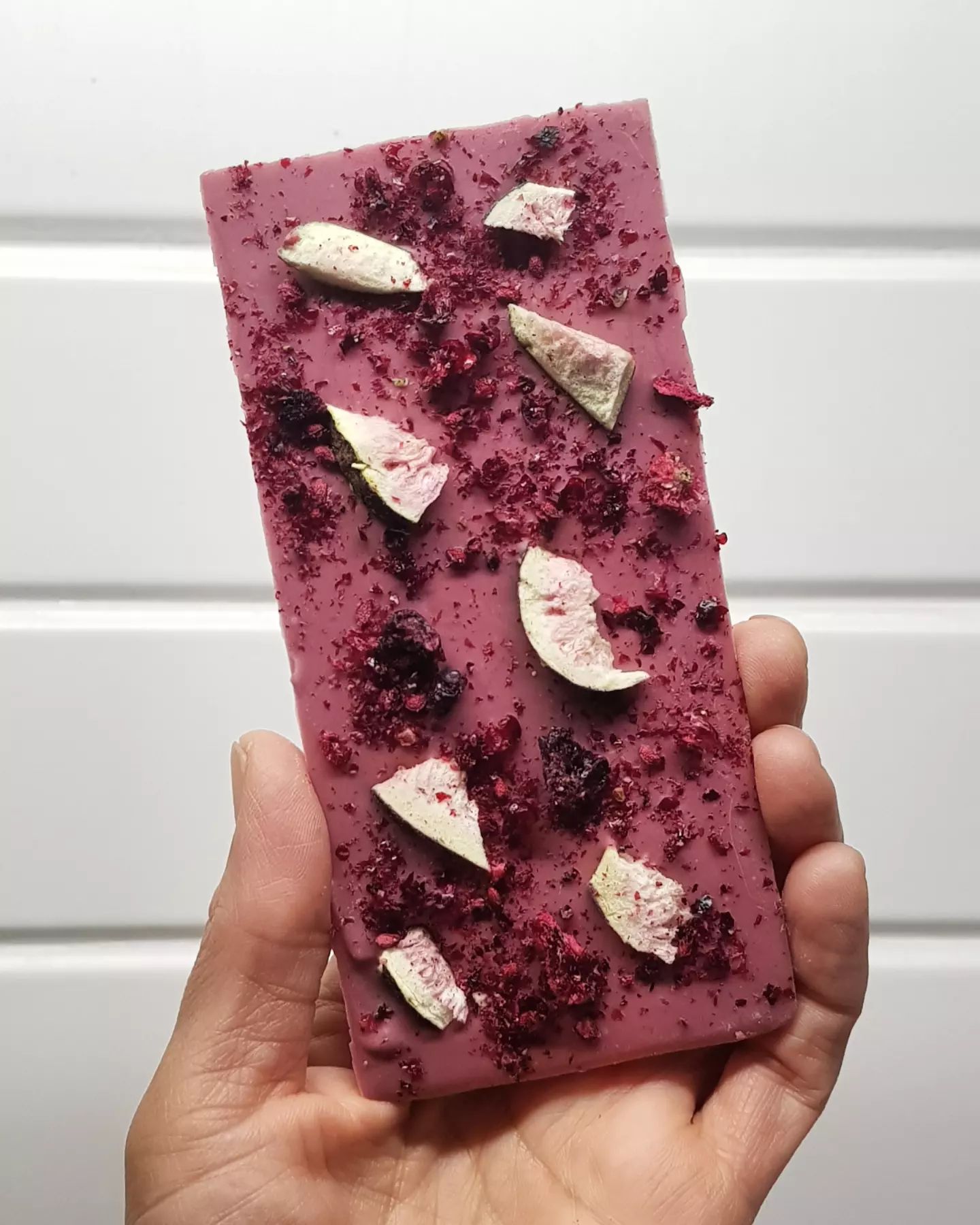 Oscuro Puro - Barra de chocolate rosa ruby con higo y...