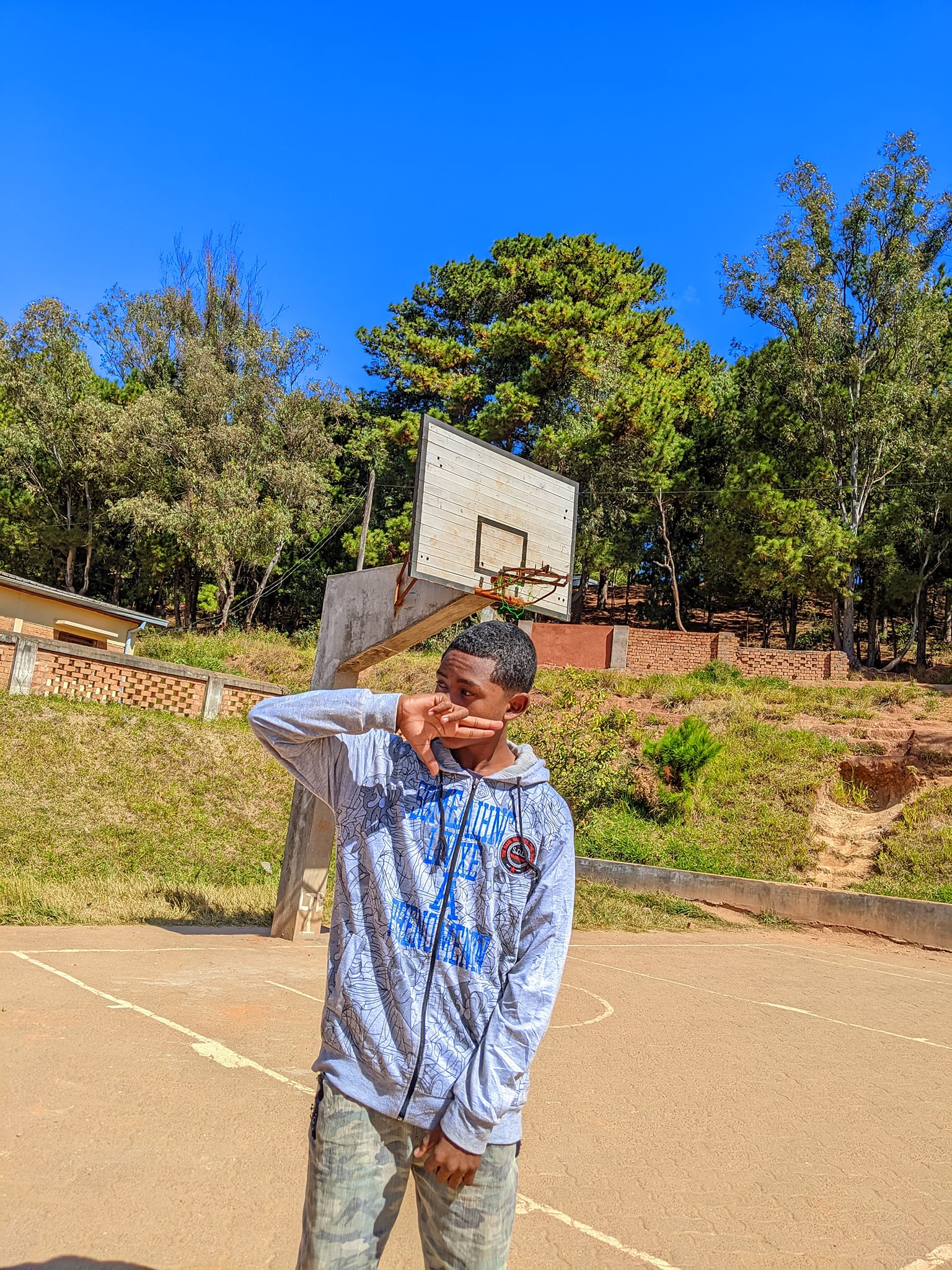 Tina Mami Rj
