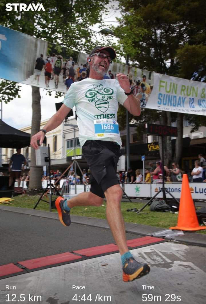 Wai - Epic Photo! Justyn's super sprint over the line at Lugtons' Round ...