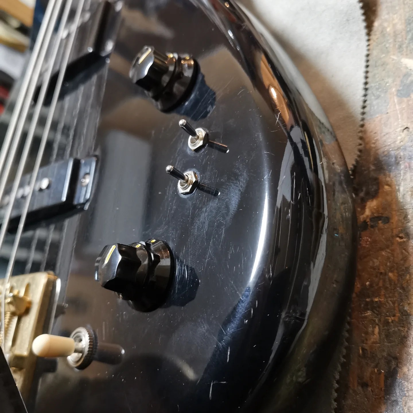 Aria Pro RSB Deluxe switch functionality?